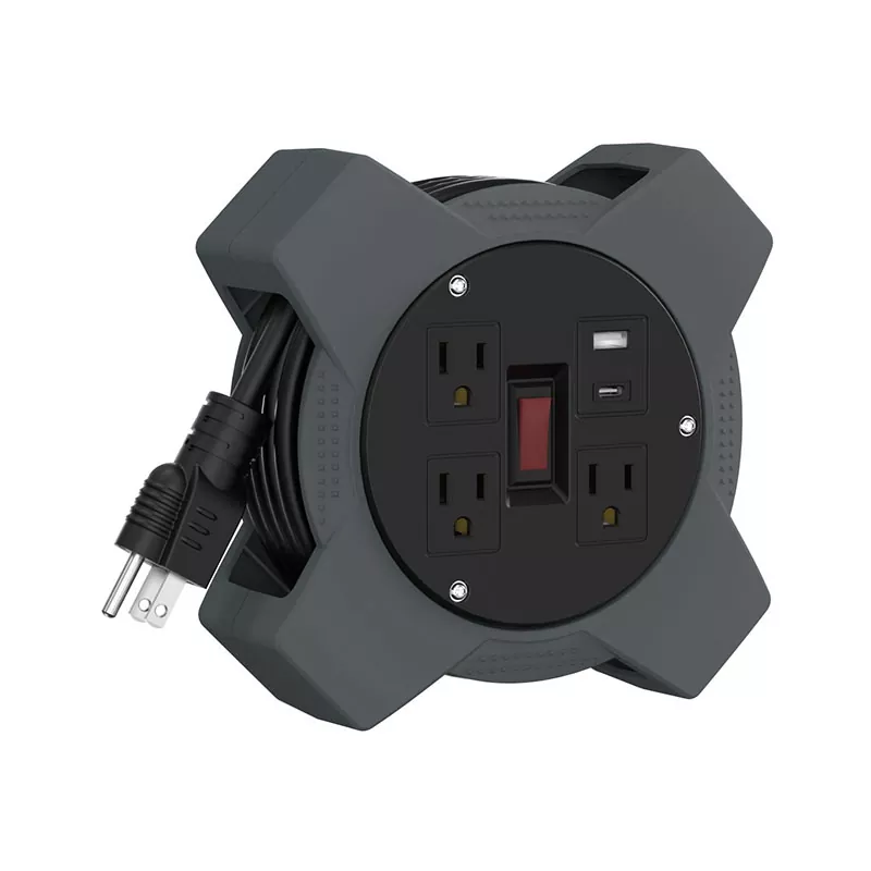 3 Outlet Gulungan Kabel Plastik Usb 20 kaki